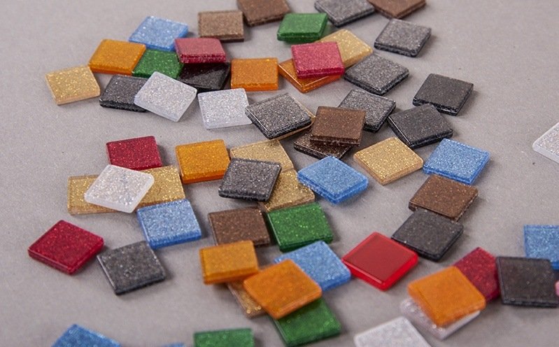 Töpfe Trittsteine Bunt Glasmosaiksteine mit Plastikschachtel Mosaiksteine zum Basteln für Bastelarbeiten ToPicks 100 Stück Mosaiksteine Glas Handwerksprojekte 