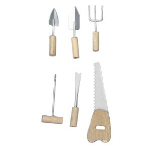 Metallic/wooden tools