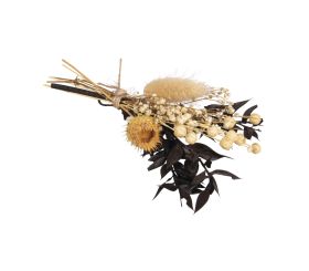 Dried flower bouquet