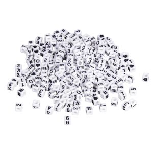 Perles en plastique avec chiffre Cube