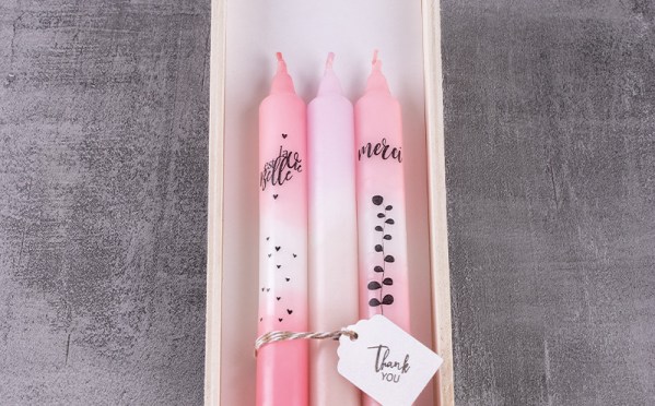 Laisse les bougies parler d'elles-mêmes.