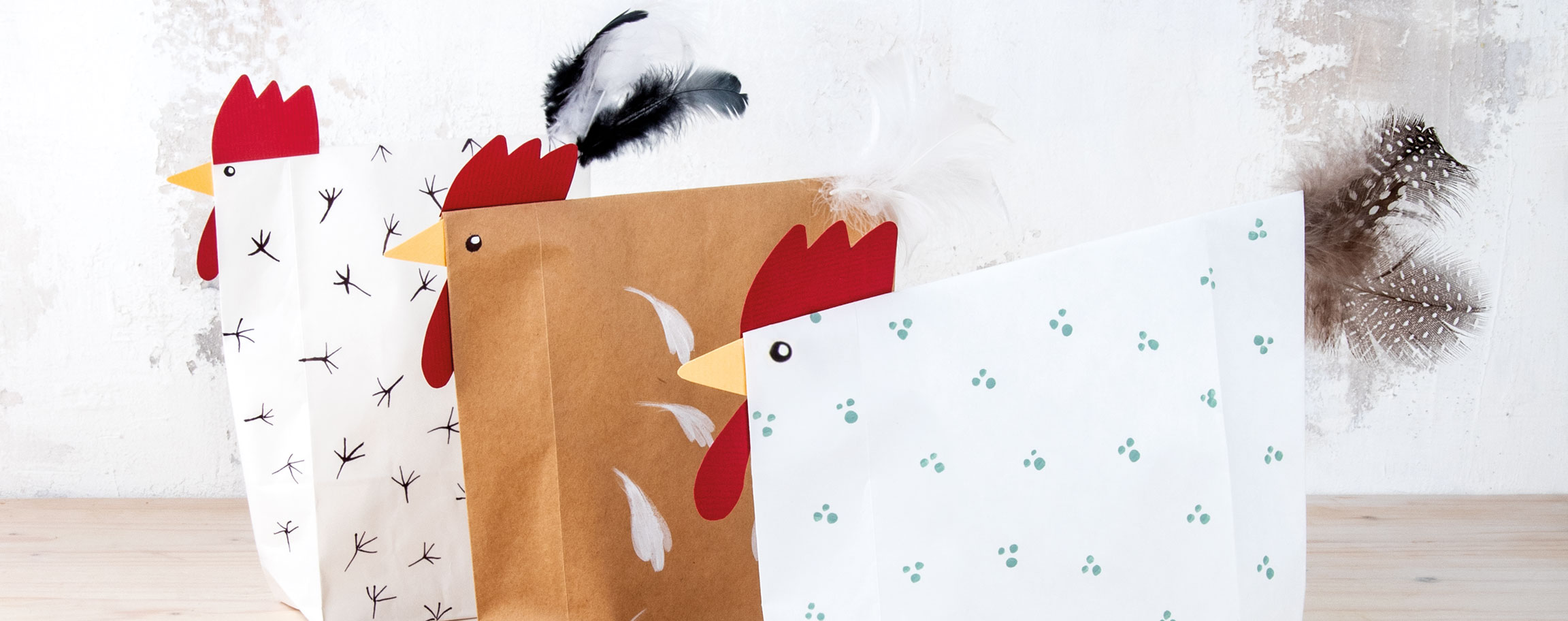 Poules en sacs en papier